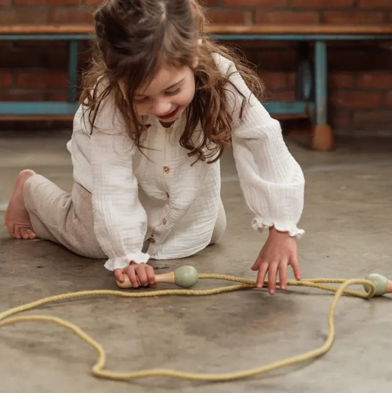 Wooden Handles Skipping Rope