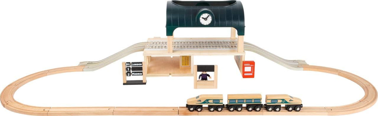 Wooden Train Station & Accessories